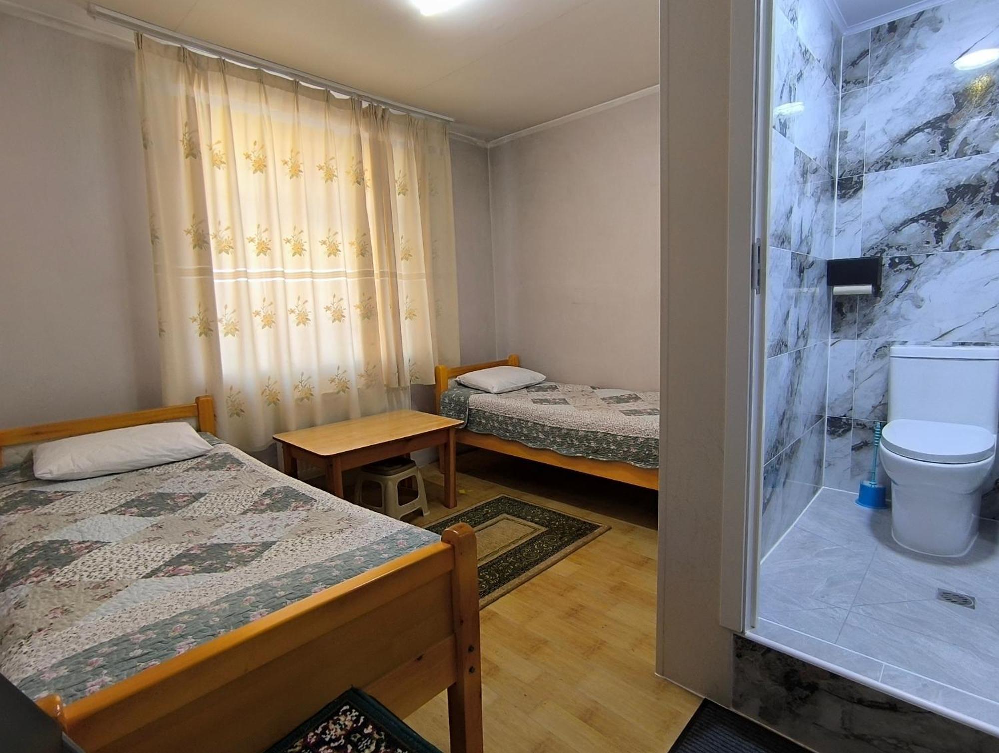 אולן בטור Town Yard Hostel מראה חיצוני תמונה