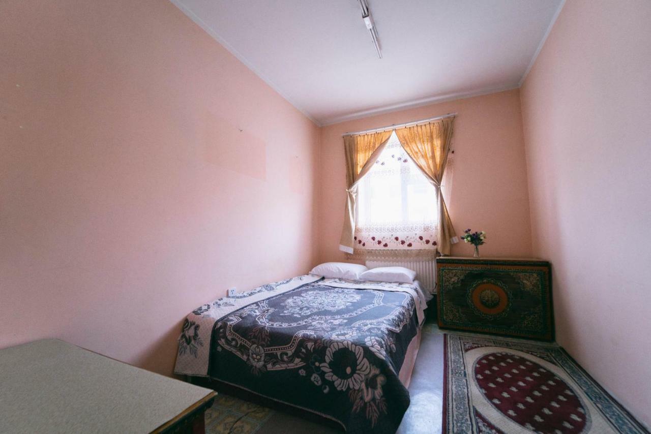 אולן בטור Town Yard Hostel מראה חיצוני תמונה