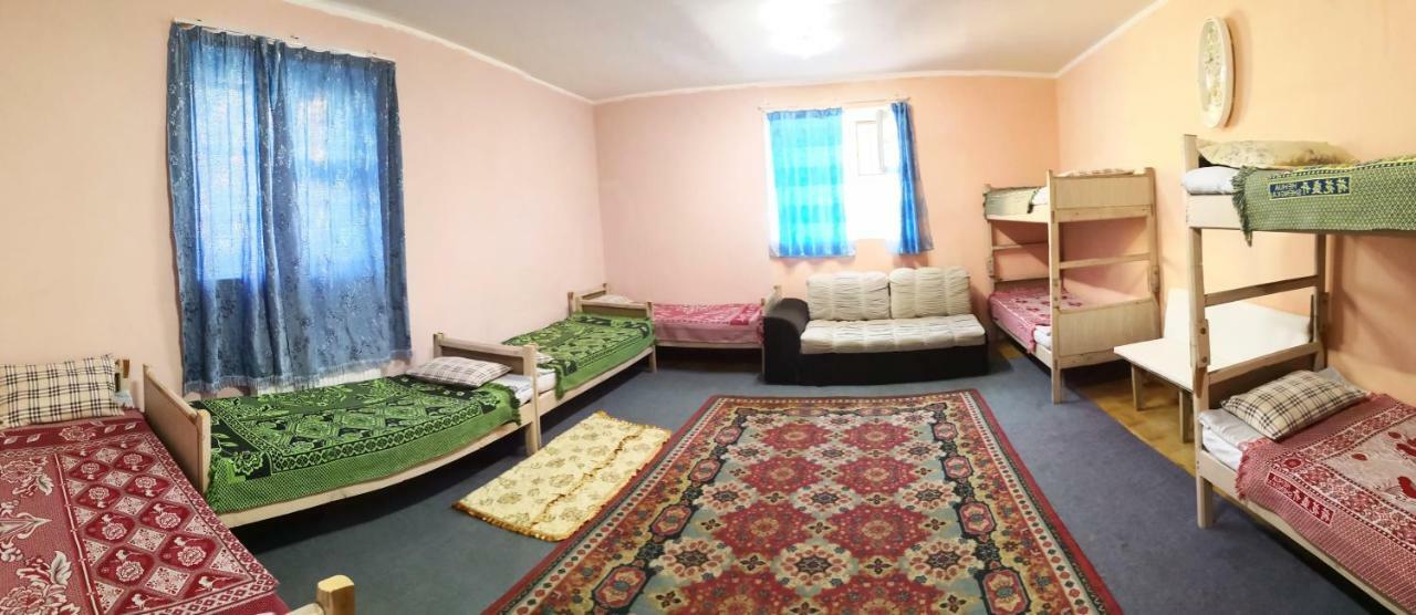 אולן בטור Town Yard Hostel מראה חיצוני תמונה